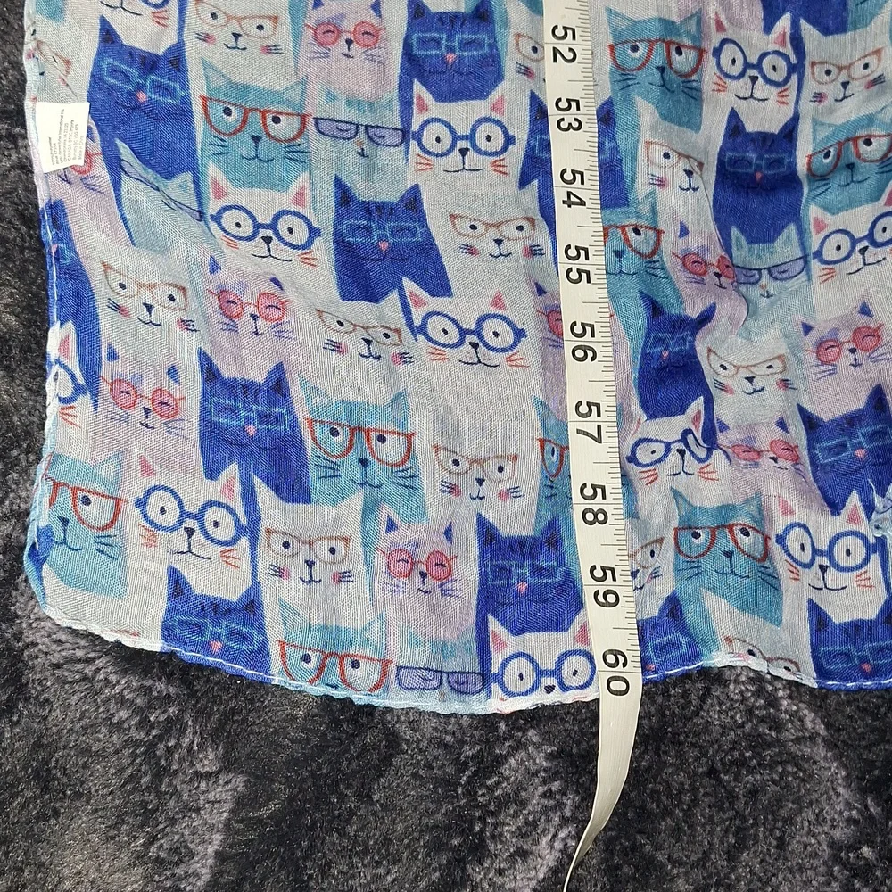 Charming Blue Cats With Glasses Print Scarf